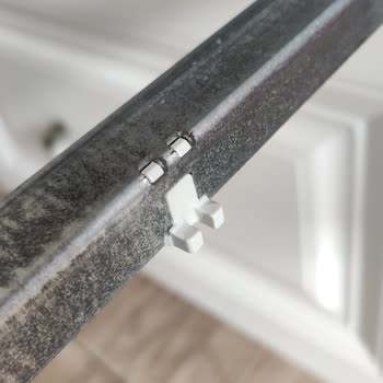 Samet A.Ş Samet Marka Çekmece Rayının Stobu Kırıldı