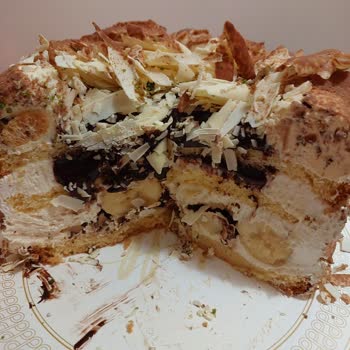 Mangelhafte Geburtstagstorte und unzureichender Kundenservice bei Pelit Pastanesi