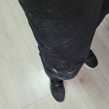 Tchibo Kapüşonlu Kapitone Kaban Tüy Sorunu