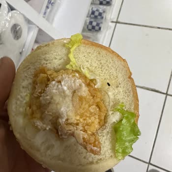 Popeyes Sandviçin İçinden Çıkmaması Gereken Bir Kusur