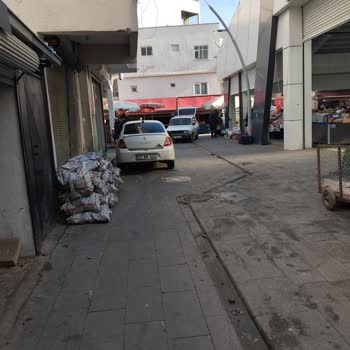 Batman Belediyesi Arabalar Sokakları İşkal Ediyor Kalıcı Duba Gerekli