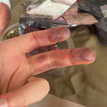 Süslü Sanat Ürün Ve İletişim Hayal Kırıklığı