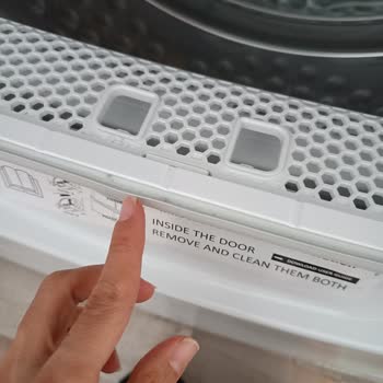 Hoover Yırtık Çamaşır Çıktı Ve Tozlar Kapak Lastiğine Doluyor