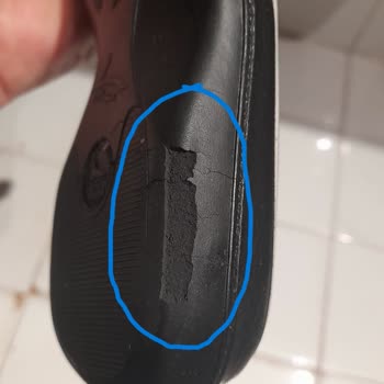 Ceyo Kendi Kendini İmha Eden Terlik Tabanı.