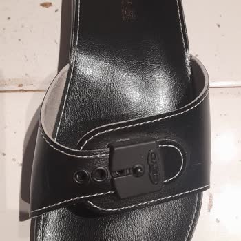 Ceyo Kendi Kendini İmha Eden Terlik Tabanı.