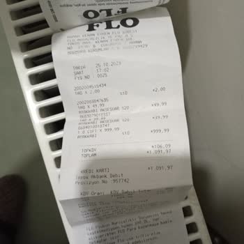 FLO Mağazası Ayakkabı Üretim Hatası