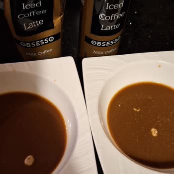 Obsesso Sütlü Kahvede Beyaz Şeyler