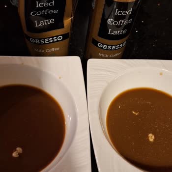 Obsesso Sütlü Kahvede Beyaz Şeyler