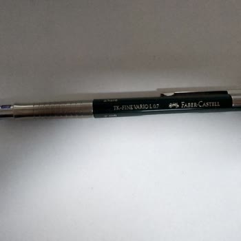 Faber-Castell Kalemin Ucu Yamuk