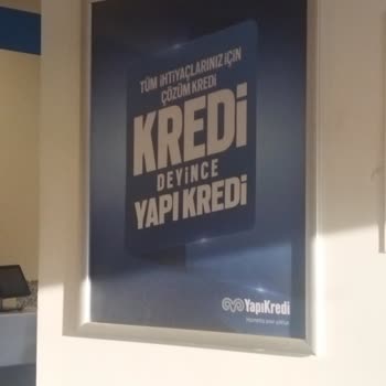 Yapı Ve Kredi Bankası Banka İçinde Bekleme Çilesi