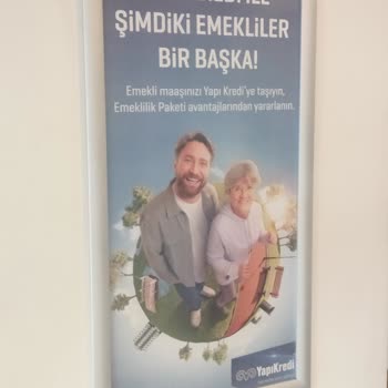 Yapı Ve Kredi Bankası Banka İçinde Bekleme Çilesi