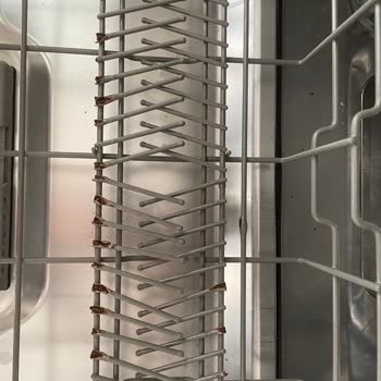 Franke FDWS712A++XS Bulaşık Makinesi Alt Raf Pası