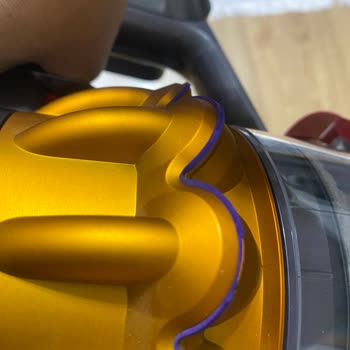 Dyson V15 Dikey Süpürge