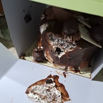 Çilek Pastaneleri Kötü Sipariş