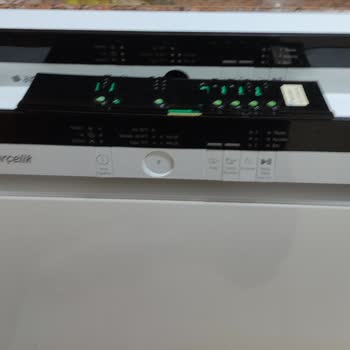 Sağlam Parça Gereksiz Yere Israrla Değiştirildi. (Arçelik Yetkili S.)