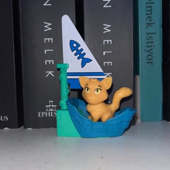 Kinder Joy Kötü Oyuncaklar