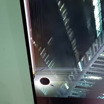 LG Zedelenmiş TV Yi Satmışlar.