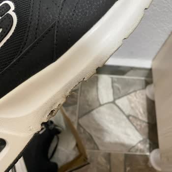 Skechers Does Not Care About Its Customers