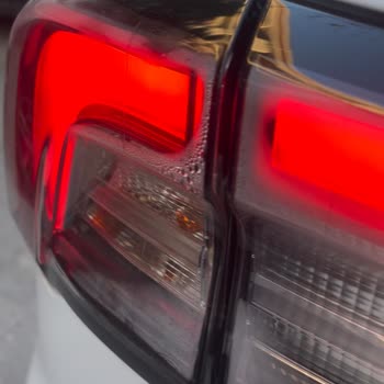 Ford Kuga Stop Farı İçi Su Alıyor. Buğu Yapıyor!