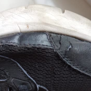 Skechers Kusurlu Oluğu Halde Değişim Yapmıyor