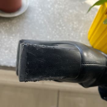 Trendyol Bershka Botum İki Ayda Parçalandı Sayılı Giymeme Rağmen