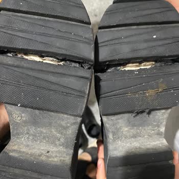 Derimod'dan Alınan Botun Tabanının Yarılması