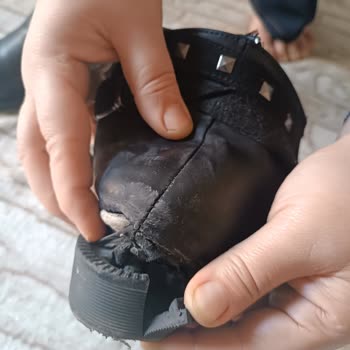 Ayakland (ayakland.com) Üç Kere Giydiğim Ayakkabı Paramparça Oldu