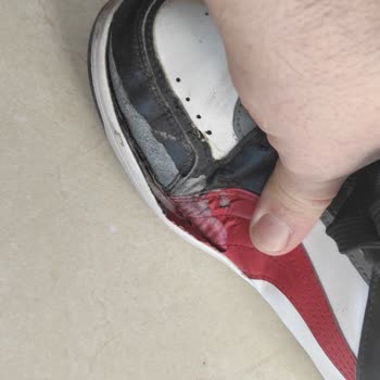 Deichmann Kalitesiz Puma Ayakkabı Satıyor...
