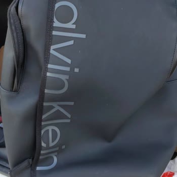 Calvin Klein Ürününün Arkasında Durmuyor