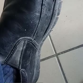 Skechers Ayakkabı Pahalı Olmasına Rağmen Kalitesiz Çıktı!