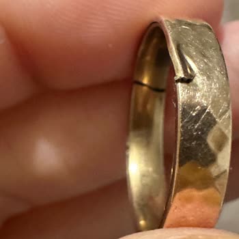 Zen Pırlanta Zen Alyans Ömürlük Sanıyorsun Ama Çatladı Kırıldı. Telafi Edilmiyor.