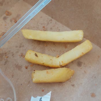 Köfteci Yusuf Pişmemiş Ürünler Satıyorlar