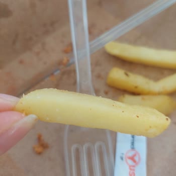 Köfteci Yusuf Pişmemiş Ürünler Satıyorlar