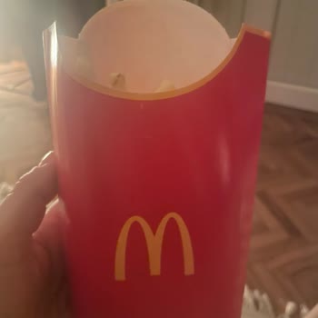 Caddebostan McDonald's In Eve Siparişteki Savsaklığı