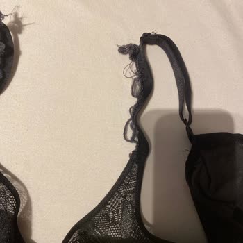 Suwen Celine Sütyen Şikayet