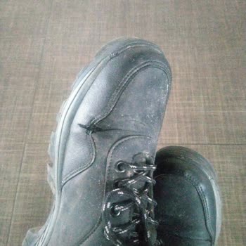 FLO Ayakkabım Yırtıldı