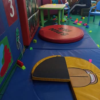 Macera Adası Akbatı AVM