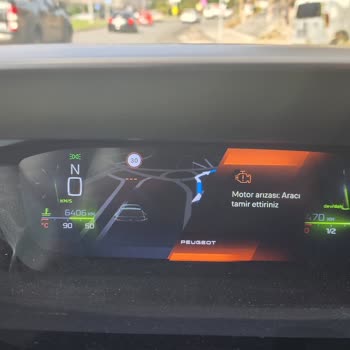 Peugeot 408 Katliama Yol Açıyordu Ve Ölüme Sebep Veriyordu