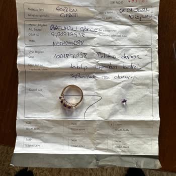 Zen Pırlanta Garantideyken bile hasarlı taşları değiştirmek için ücret talep ediyor