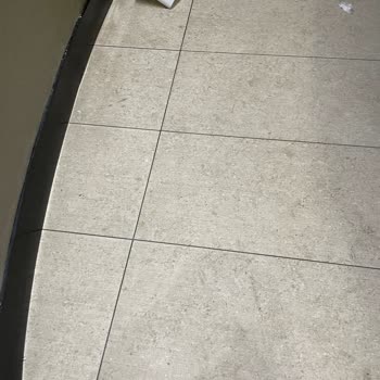 Hilltown AVM'nin Düşen Hizmet Kalitesi Ve Bakımsızlığı