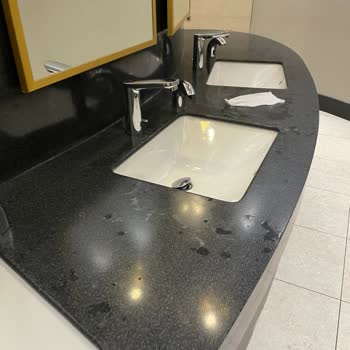 Hilltown AVM'nin Düşen Hizmet Kalitesi Ve Bakımsızlığı