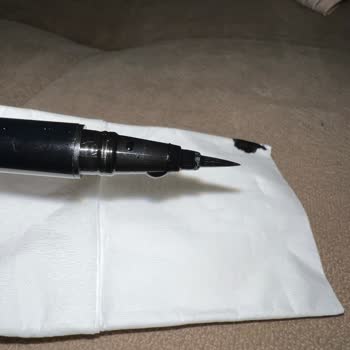 Nyx Epic Ink Liner Smudging Issue