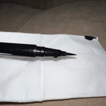 Nyx Epic Ink Liner Smudging Issue