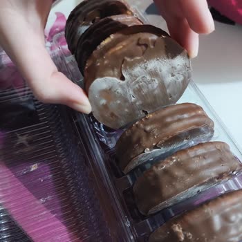 Ülker Alpella Küflü Çikolata Kaplamalı Marshmallowlu Sandviçi