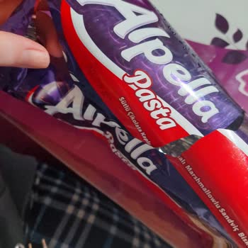 Ülker Alpella Küflü Çikolata Kaplamalı Marshmallowlu Sandviçi