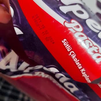 Ülker Alpella Küflü Çikolata Kaplamalı Marshmallowlu Sandviçi