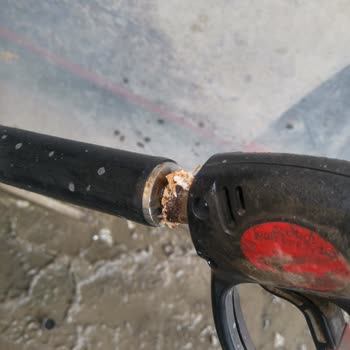 Shell' İn Umursamaz Yetkilisi Ve Yıkama Yerlerinin Kötülüğü
