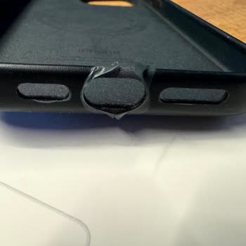 Apple Micro Woven Case Peeling Issue