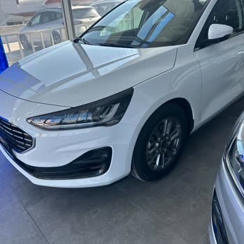 Ford Focus Titanyum Stilin Jantlarını Kafalarına Göre Değiştirmişler