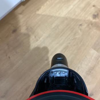 Bosch Dikey Süpürge Hazne Kilit Kırığı